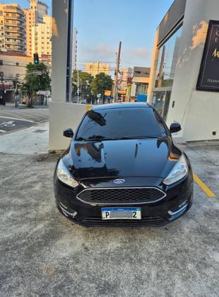 FORD FOCUS 2.0 SE PLUS 16V FLEX 4P POWERSHIFT